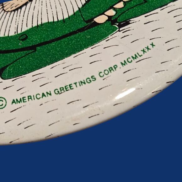 St. Patrick's 1980 Leprechaun Power Button & Vintage Casino Lucky Irish Keychain - Picture 3 of 13